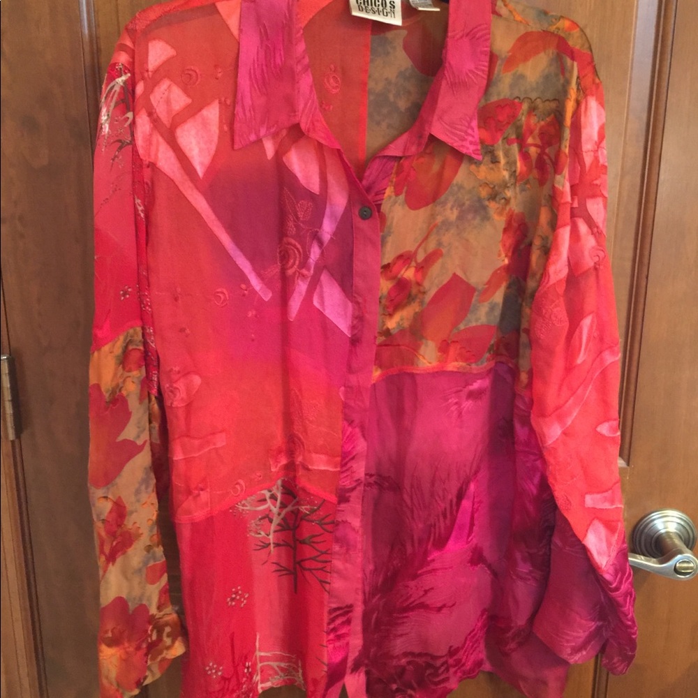 🇺🇸Chico’s Sheer Red Blouse size 3
